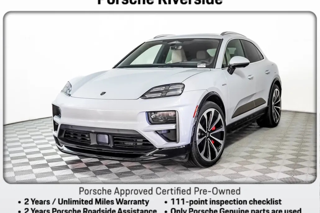 2024 Porsche Macan Electric Turbo photo 1