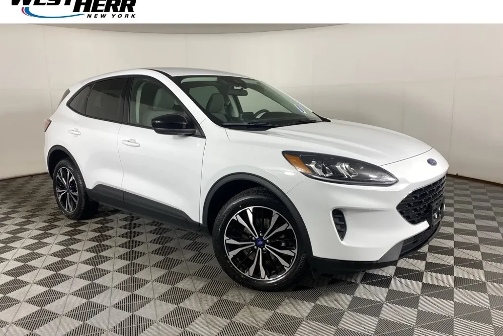 2022 Ford Escape SE photo 1
