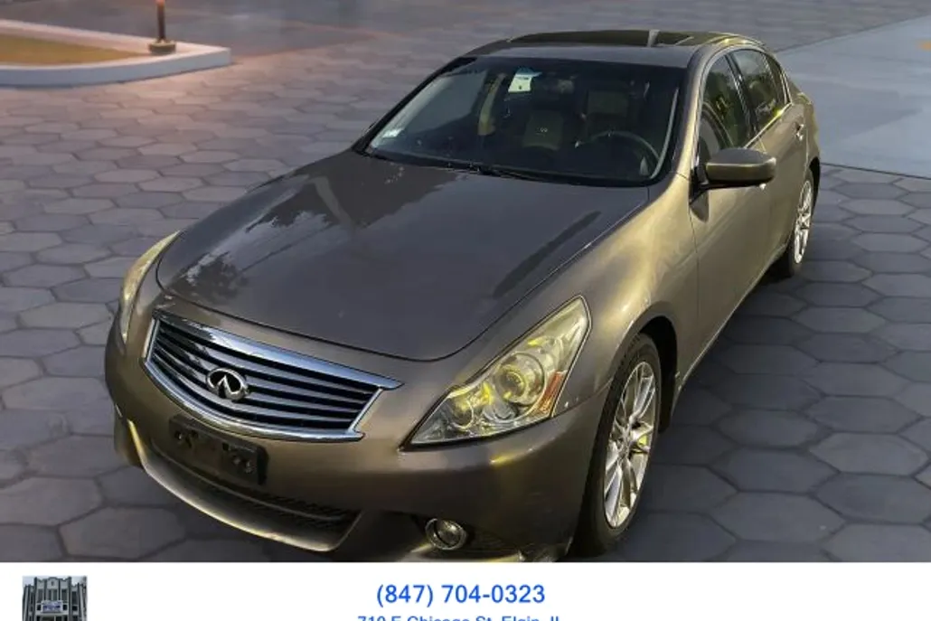 2011 Infiniti G37 photo 1