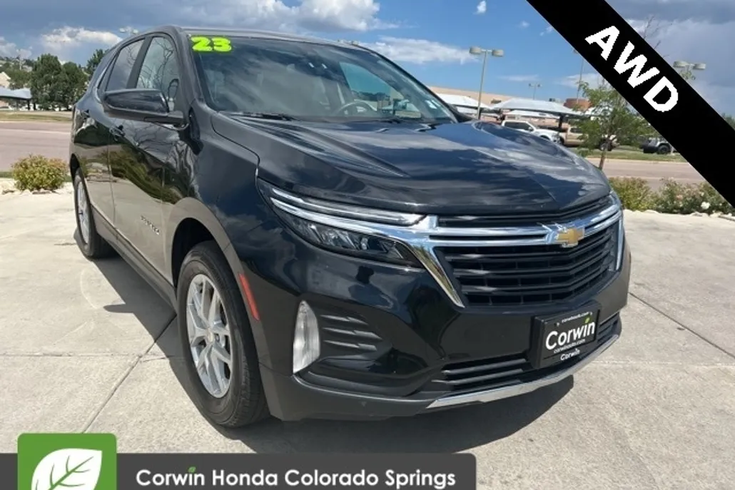 2023 Chevrolet Equinox LT photo 1