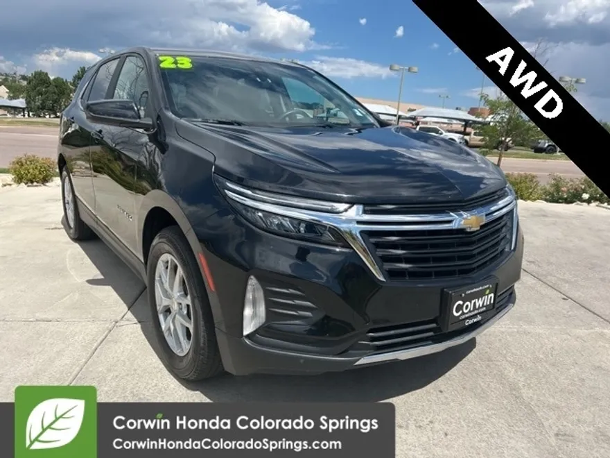 2023 Chevrolet Equinox LT photo 1