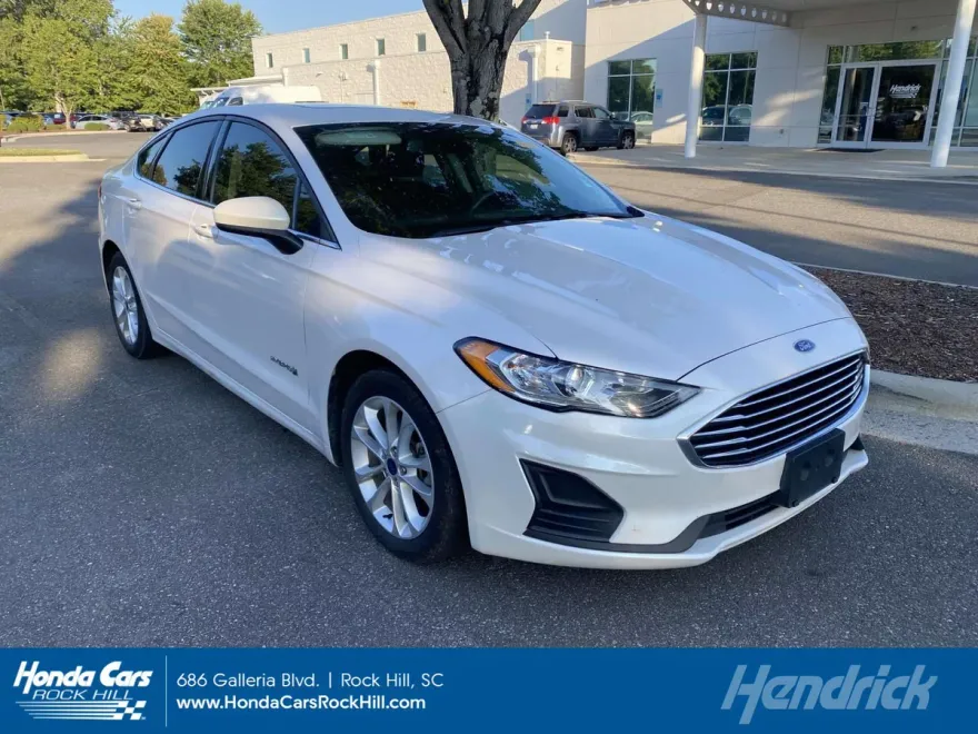 2019 Ford Fusion Hybrid SE photo 1