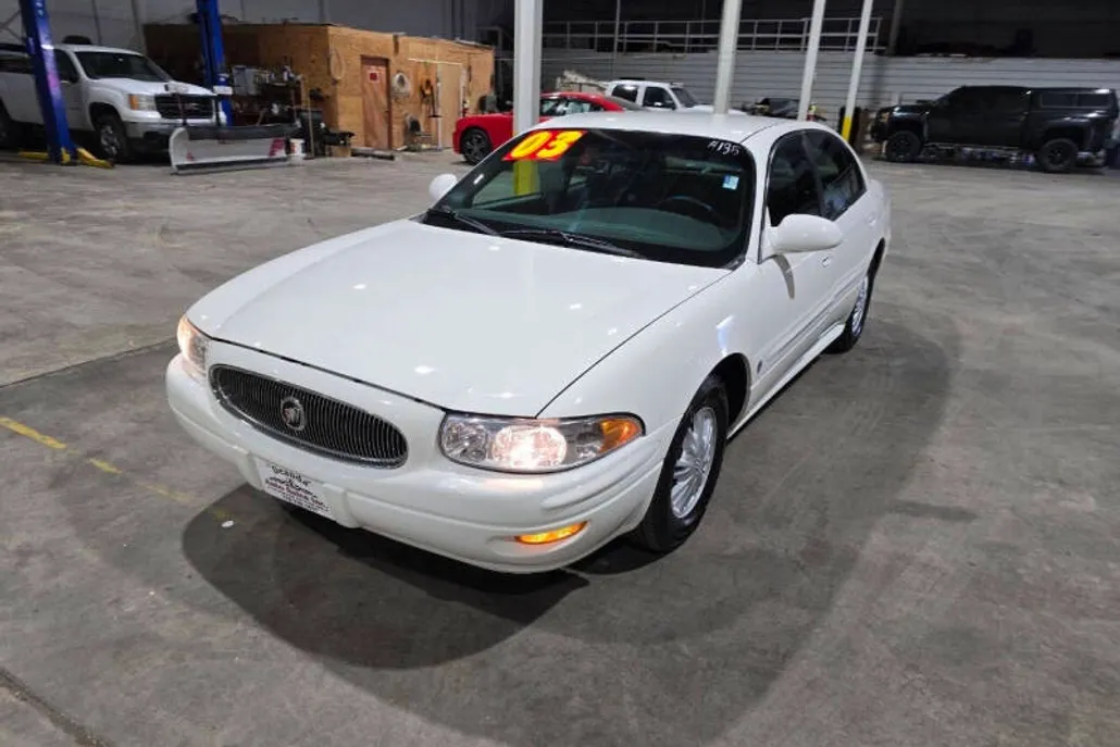 2003 Buick LeSabre Custom photo 1