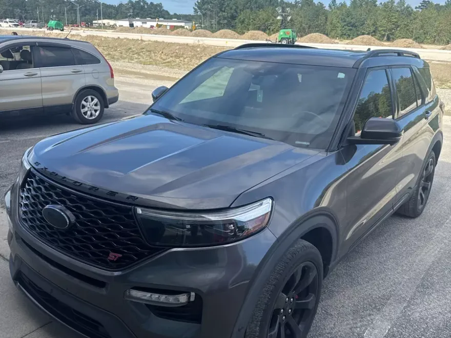 2020 Ford Explorer ST photo 1