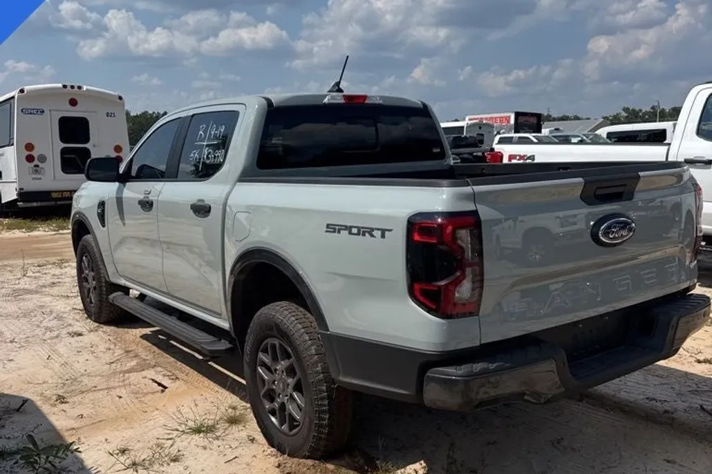 2024 Ford Ranger XLT photo 1
