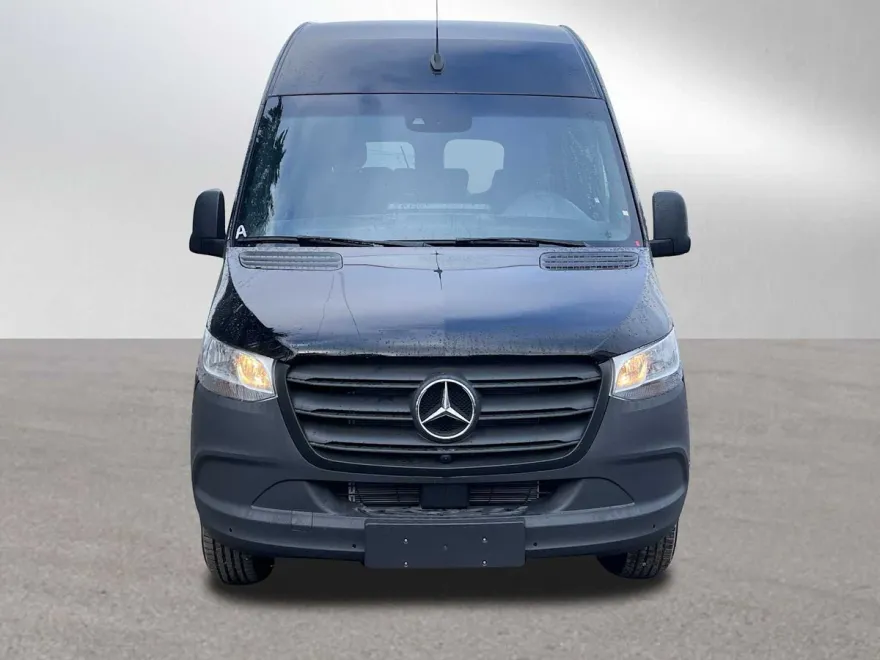 2024 Mercedes Benz Sprinter 2500 Standard Roof photo 1