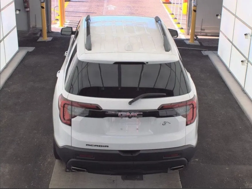 2022 Gmc Acadia SLE photo 1