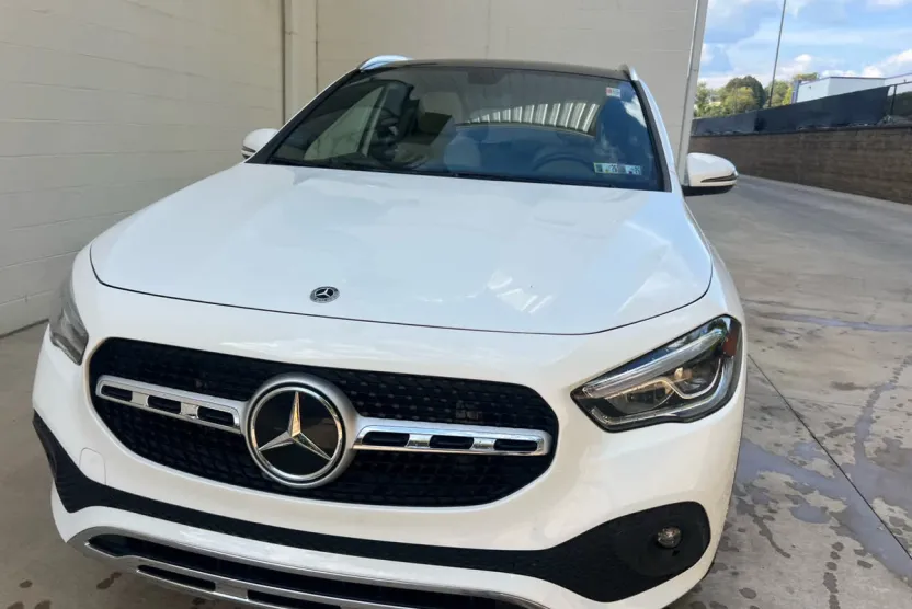2023 Mercedes Benz GLA 250 4MATIC photo 1