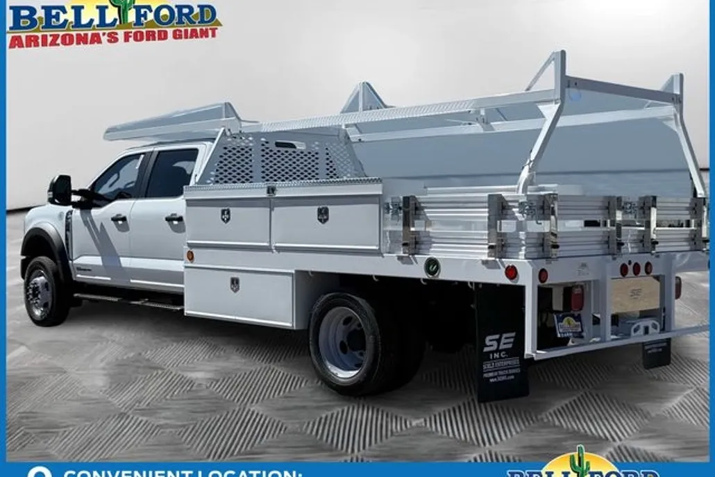 2025 Ford F-550 photo 1