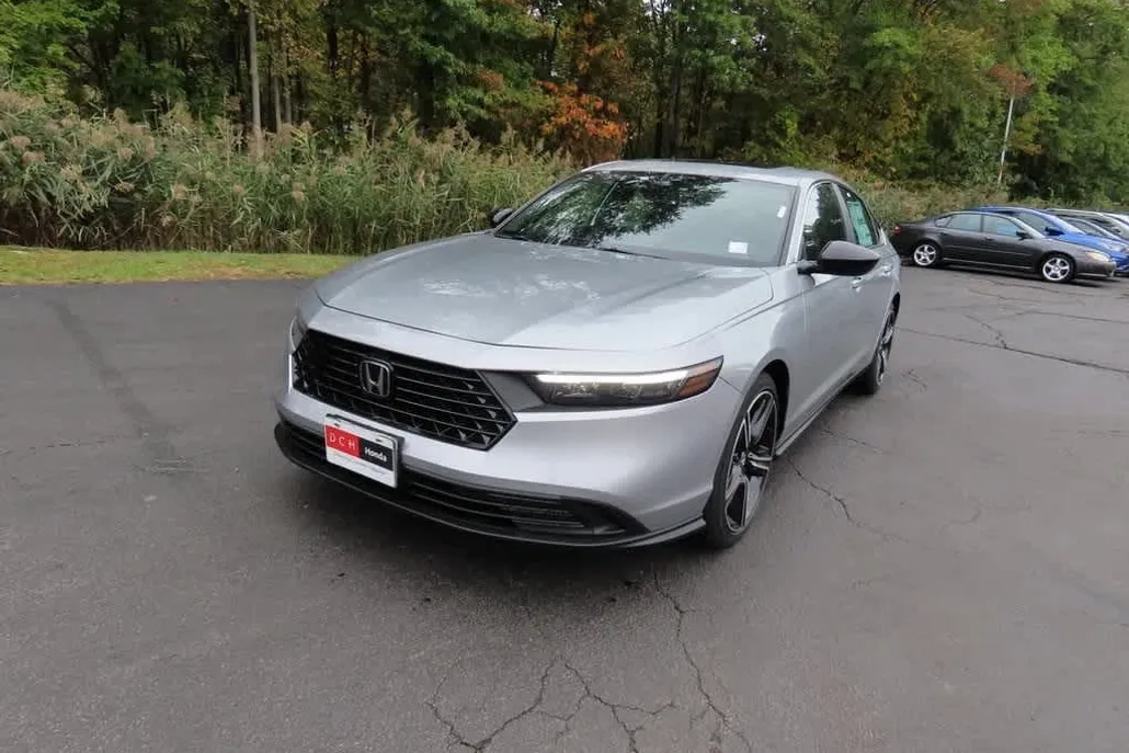 2025 Honda Accord Hybrid Sport photo 1