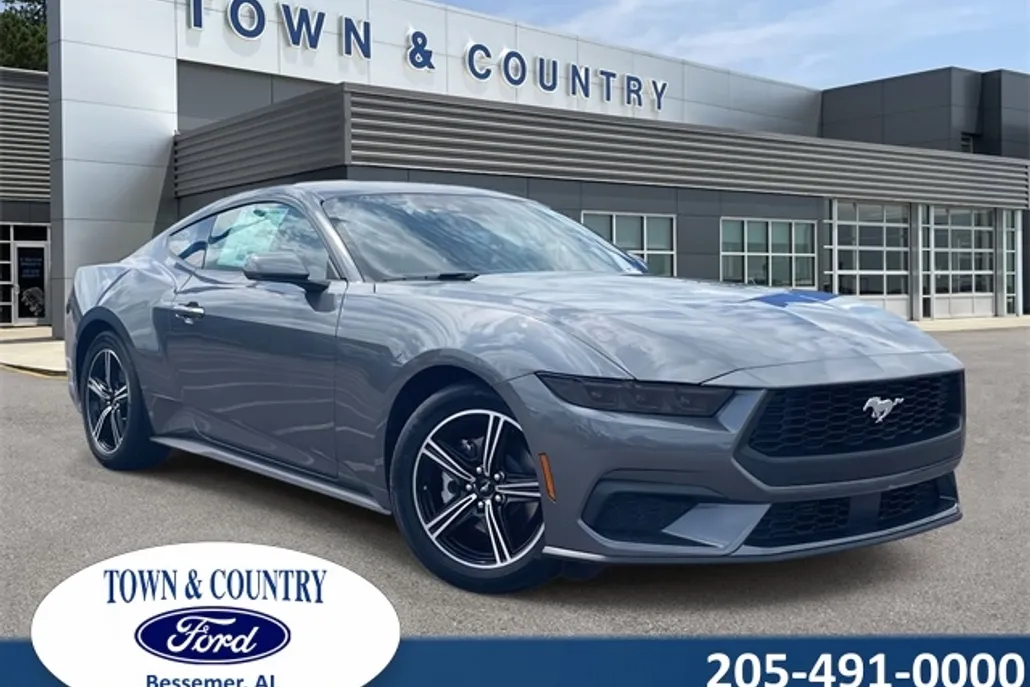 2025 Ford Mustang EcoBoost photo 1
