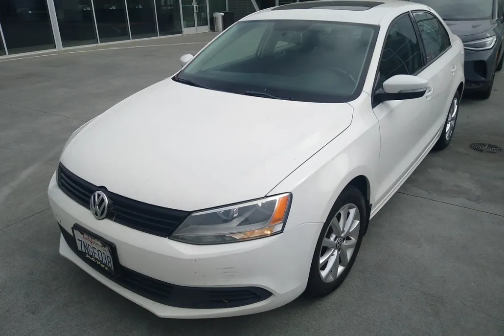 2012 Volkswagen Jetta 2.5L SE photo 1