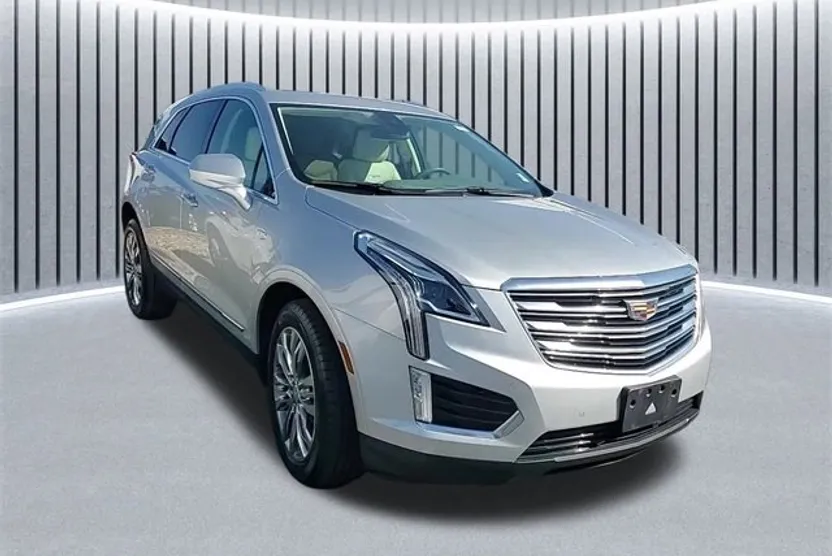 2017 Cadillac XT5 Premium Luxury photo 1