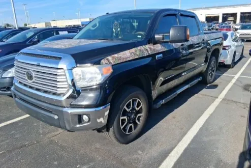 2015 Toyota Tundra SR5 CrewMax photo 3
