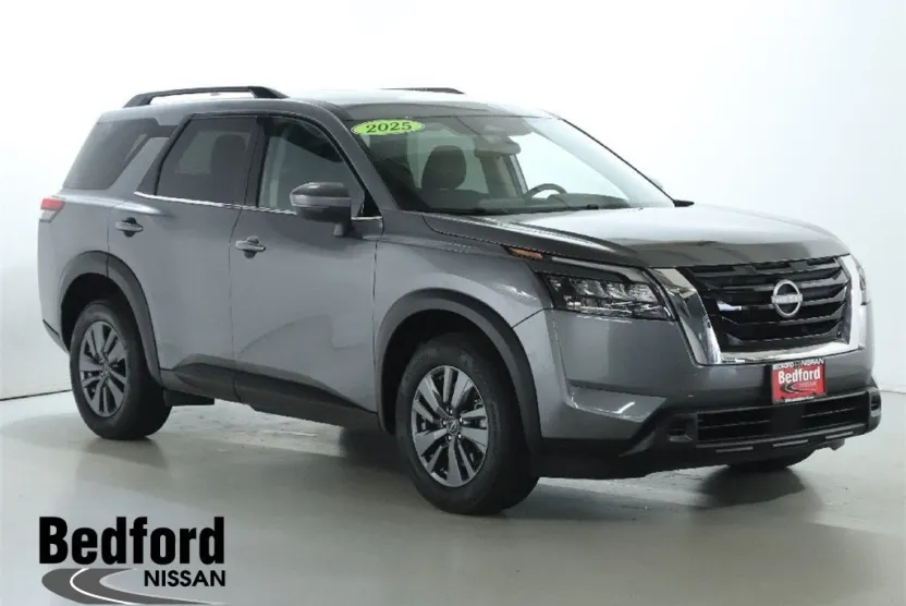 2025 Nissan Pathfinder SV photo 1
