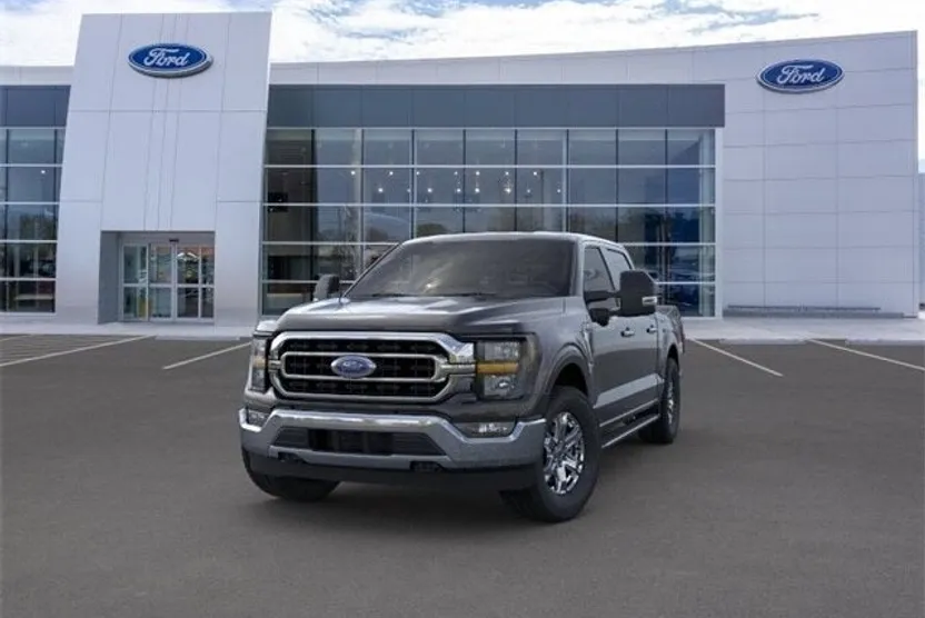 2023 Ford F-150 XLT photo 1