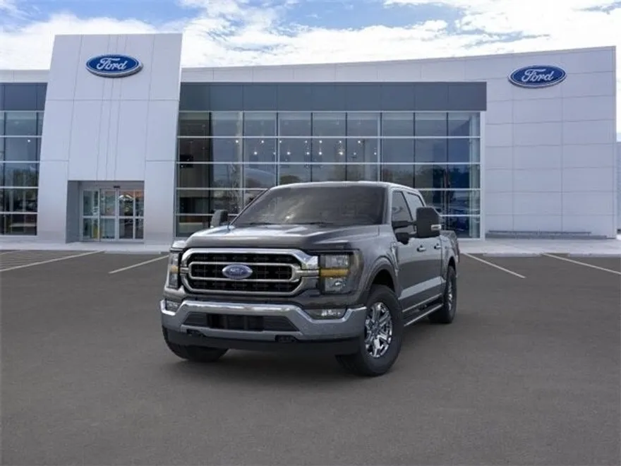 2023 Ford F-150 XLT photo 1