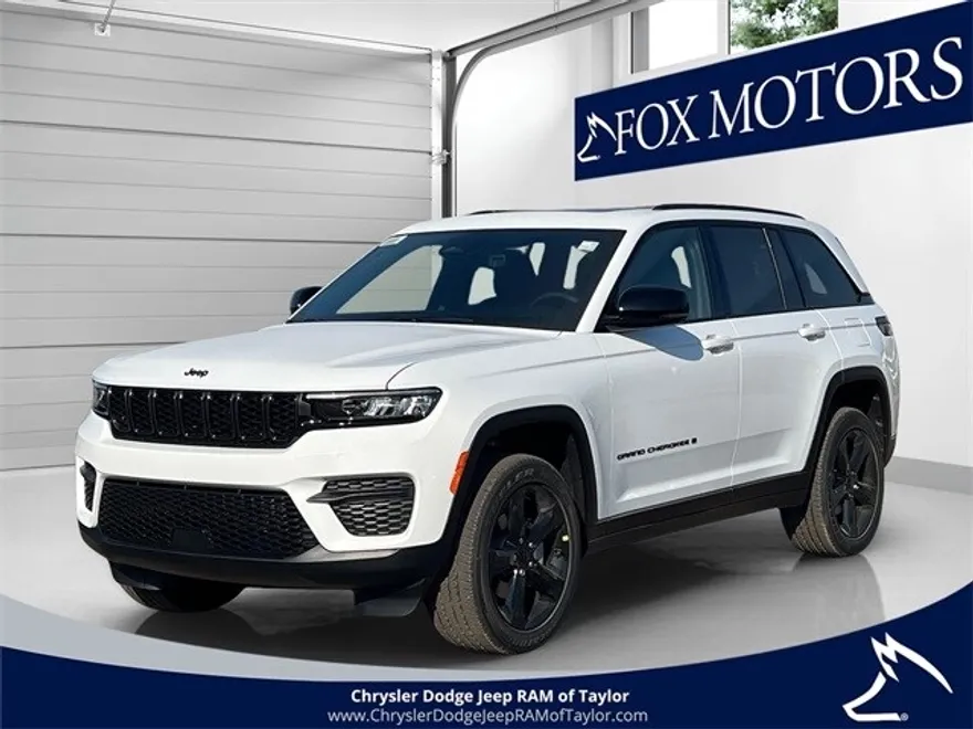 2025 Jeep Grand Cherokee Altitude photo 1