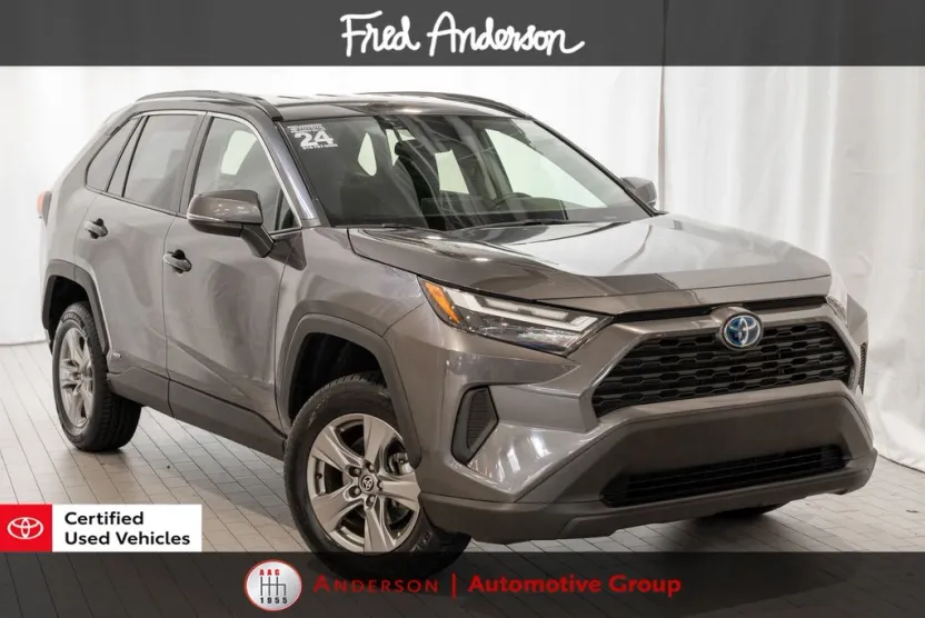 2024 Toyota RAV4 Hybrid XLE photo 1