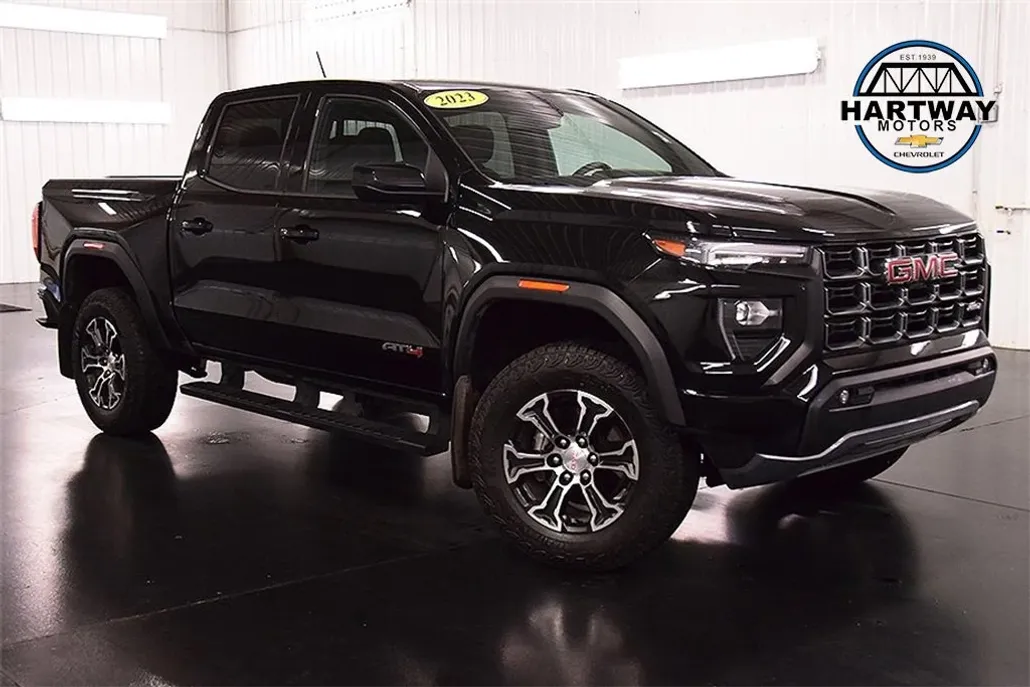2023 Gmc Canyon AT4 photo 1