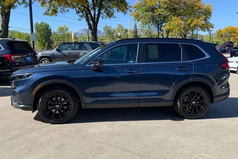 2025 Honda CR-V Hybrid Sport-L photo 1