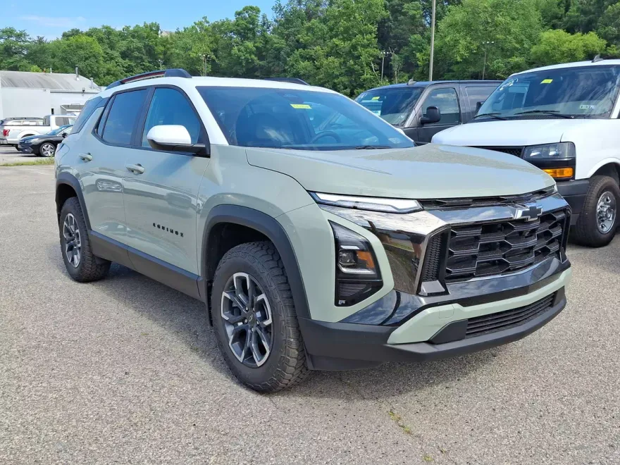 2026 Chevrolet Equinox ACTIV photo 1