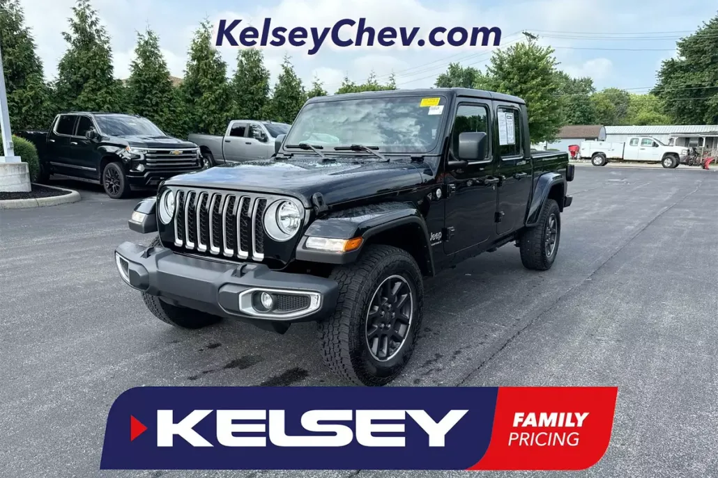 2023 Jeep Gladiator Overland photo 1