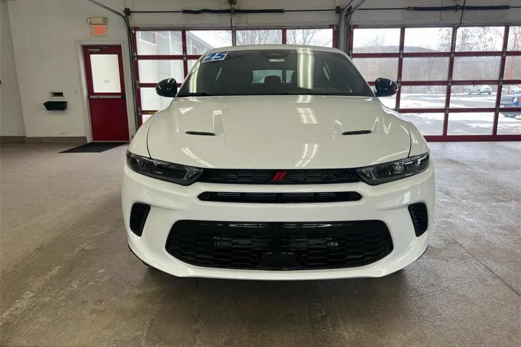 2025 Dodge Hornet GT photo 1