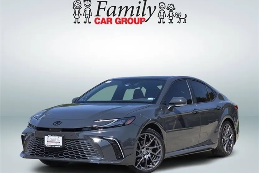 2025 Toyota Camry XSE photo 1