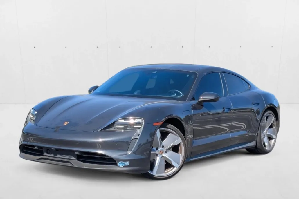 2021 Porsche Taycan photo 1