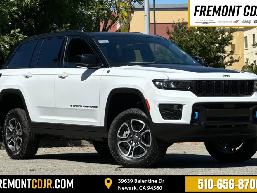 2023 Jeep Grand Cherokee Trailhawk 4xe photo 1