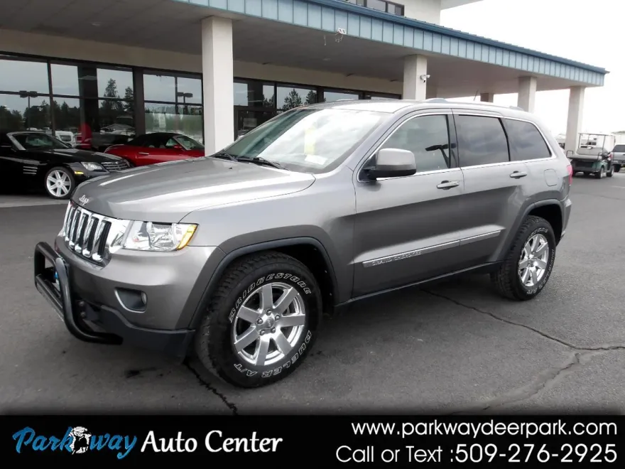 2012 Jeep Grand Cherokee Laredo photo 1