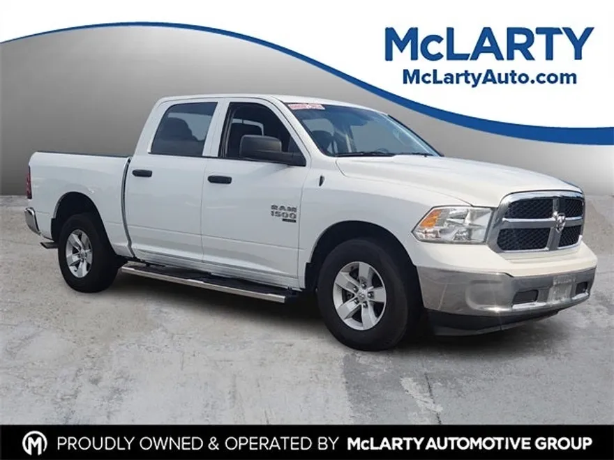 2022 Ram 1500 Classic SLT photo 1