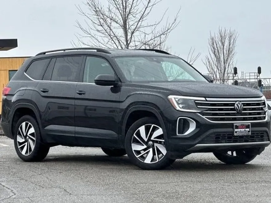 2024 Volkswagen Atlas SE Technology photo 1