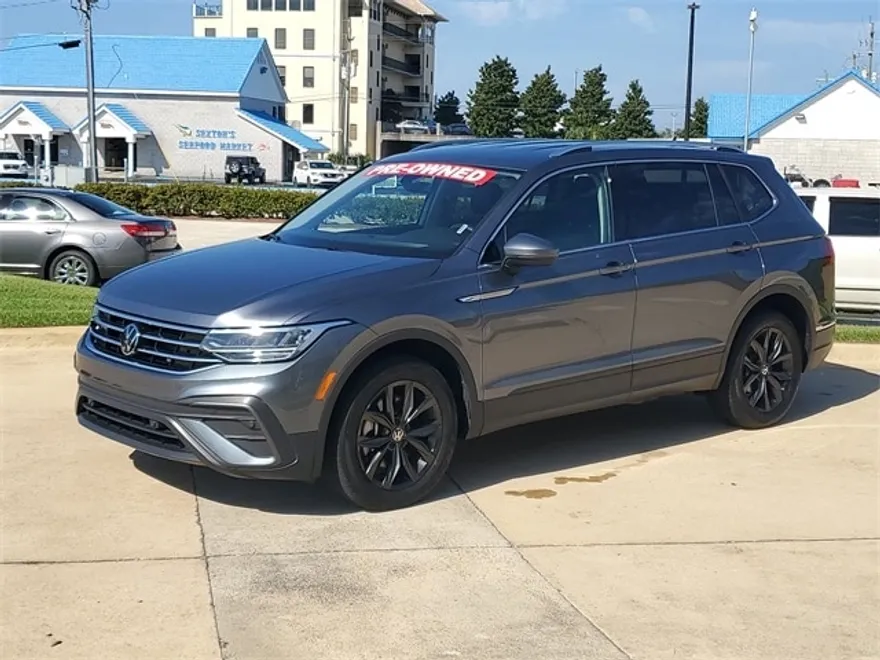 2024 Volkswagen Tiguan SE Wolfsburg Edition photo 1