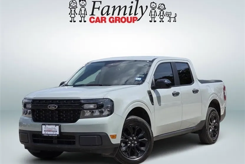 2024 Ford Maverick XLT photo 1