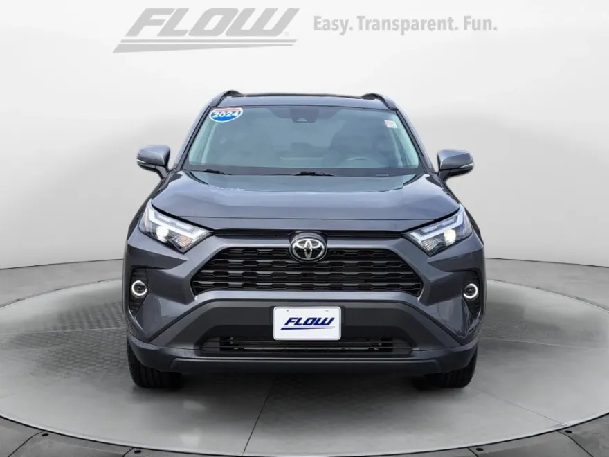 2024 Toyota RAV4 XLE photo 1