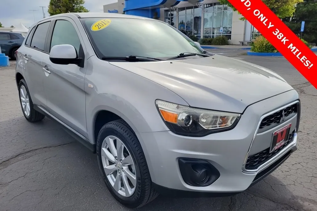 2015 Mitsubishi Outlander Sport ES photo 1