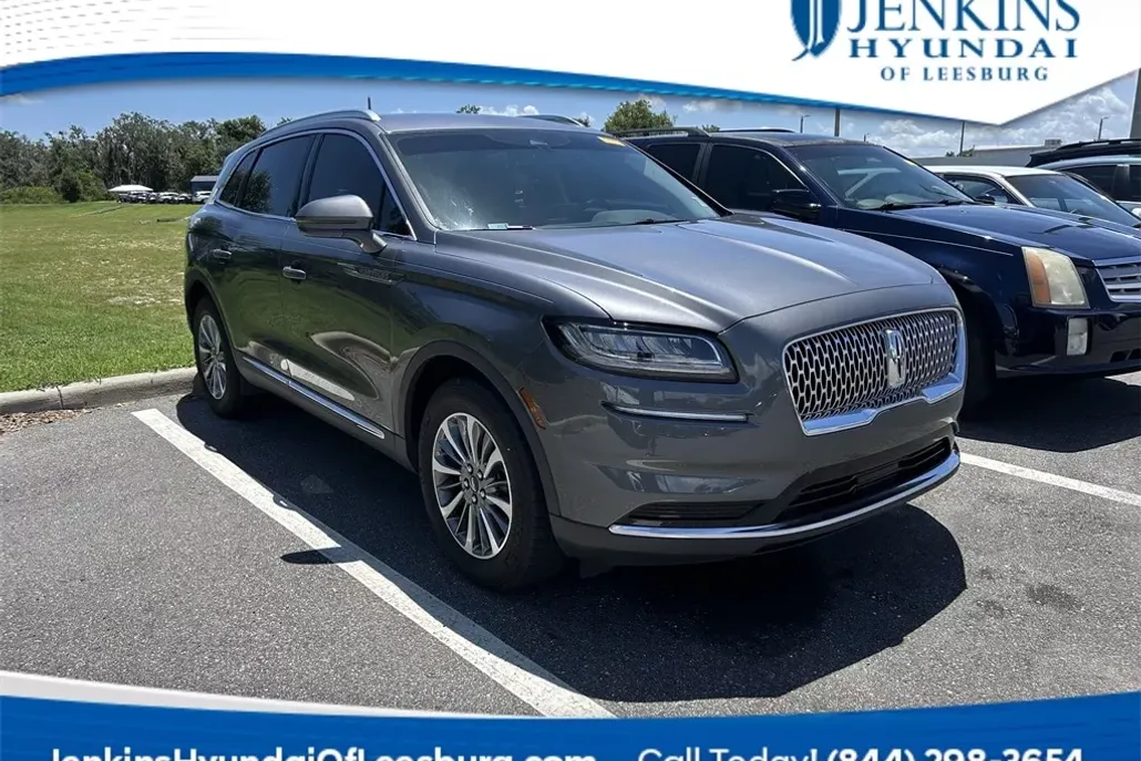 2022 Lincoln Nautilus Standard photo 1