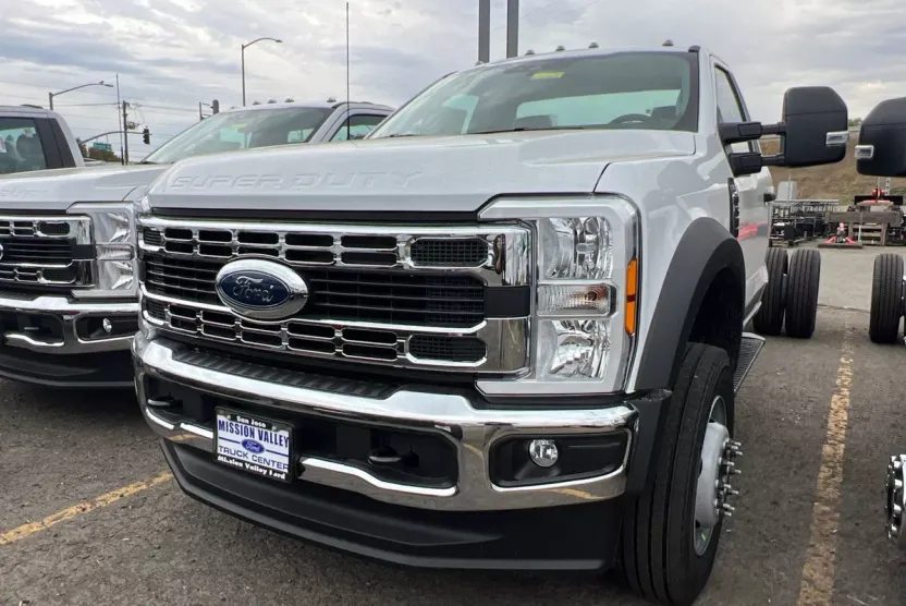 2026 Ford F-600 photo 1