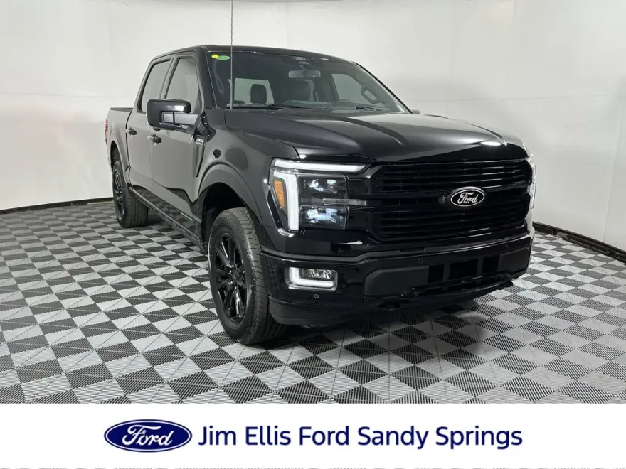 2025 Ford F-150 Platinum photo 1