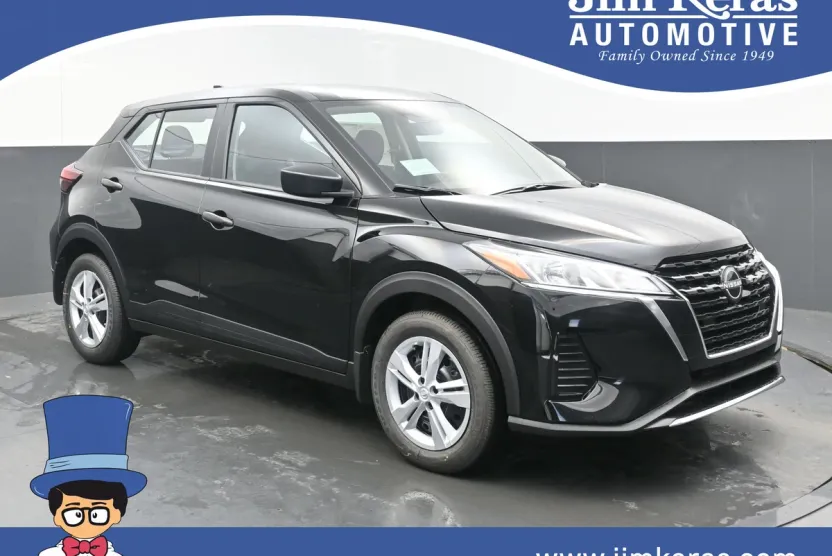 2025 Nissan Kicks Play S photo 1