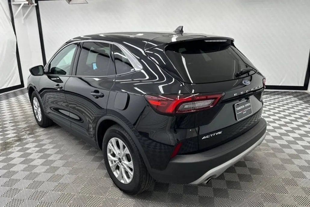 2024 Ford Escape Active photo 1