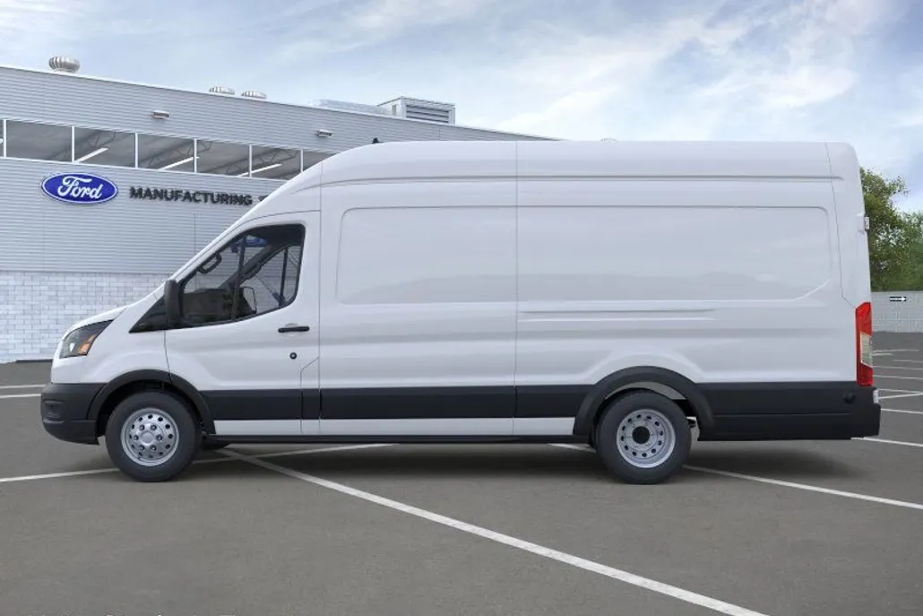 2025 Ford Transit photo 1
