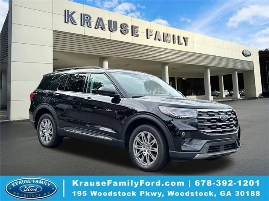 2025 Ford Explorer photo 1