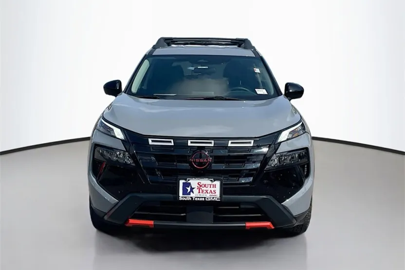 2025 Nissan Rogue photo 1