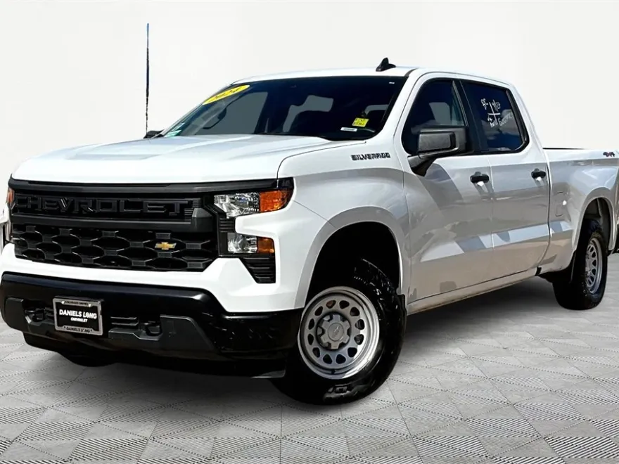 2024 Chevrolet Silverado 1500 photo 1