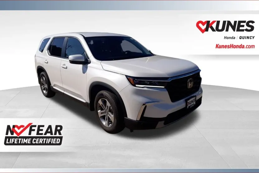 2025 Honda Pilot EX-L photo 1