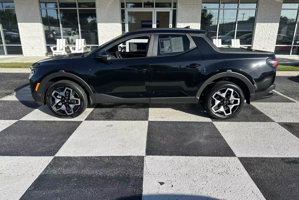 2024 Hyundai Santa Cruz Limited photo 1