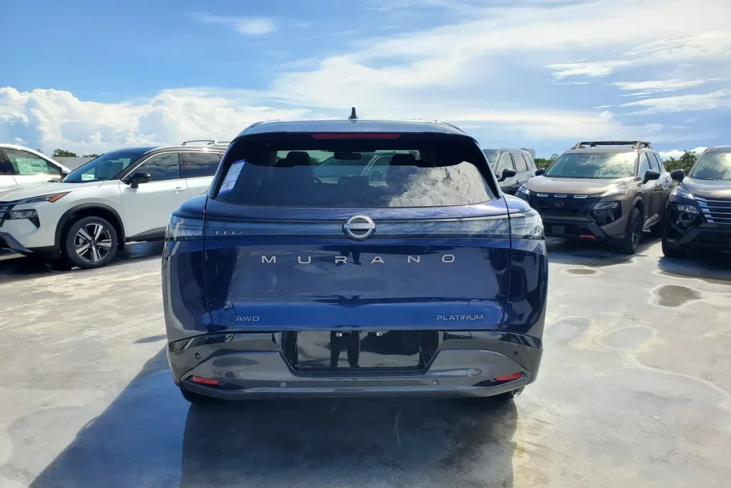 2025 Nissan Murano Platinum photo 1